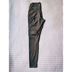 Alphalete Pocket Leggings